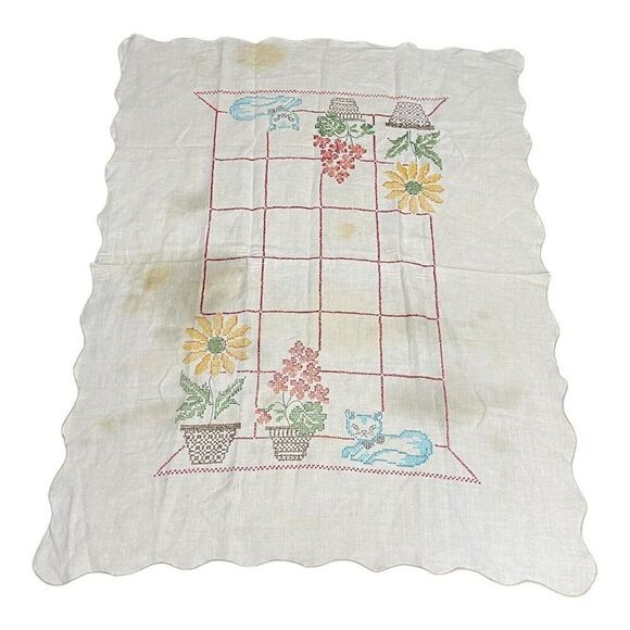 Vintage Floral Kitty Cat Embroidered Tablecloth STAINED for Restoration / Crafts - Picture 1 of 4